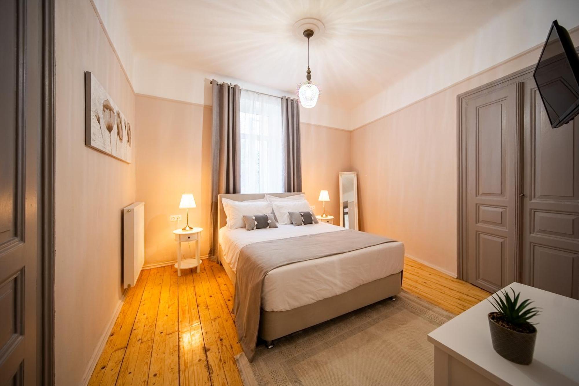 Oikia Tripodon Apartamento Atenas Exterior foto