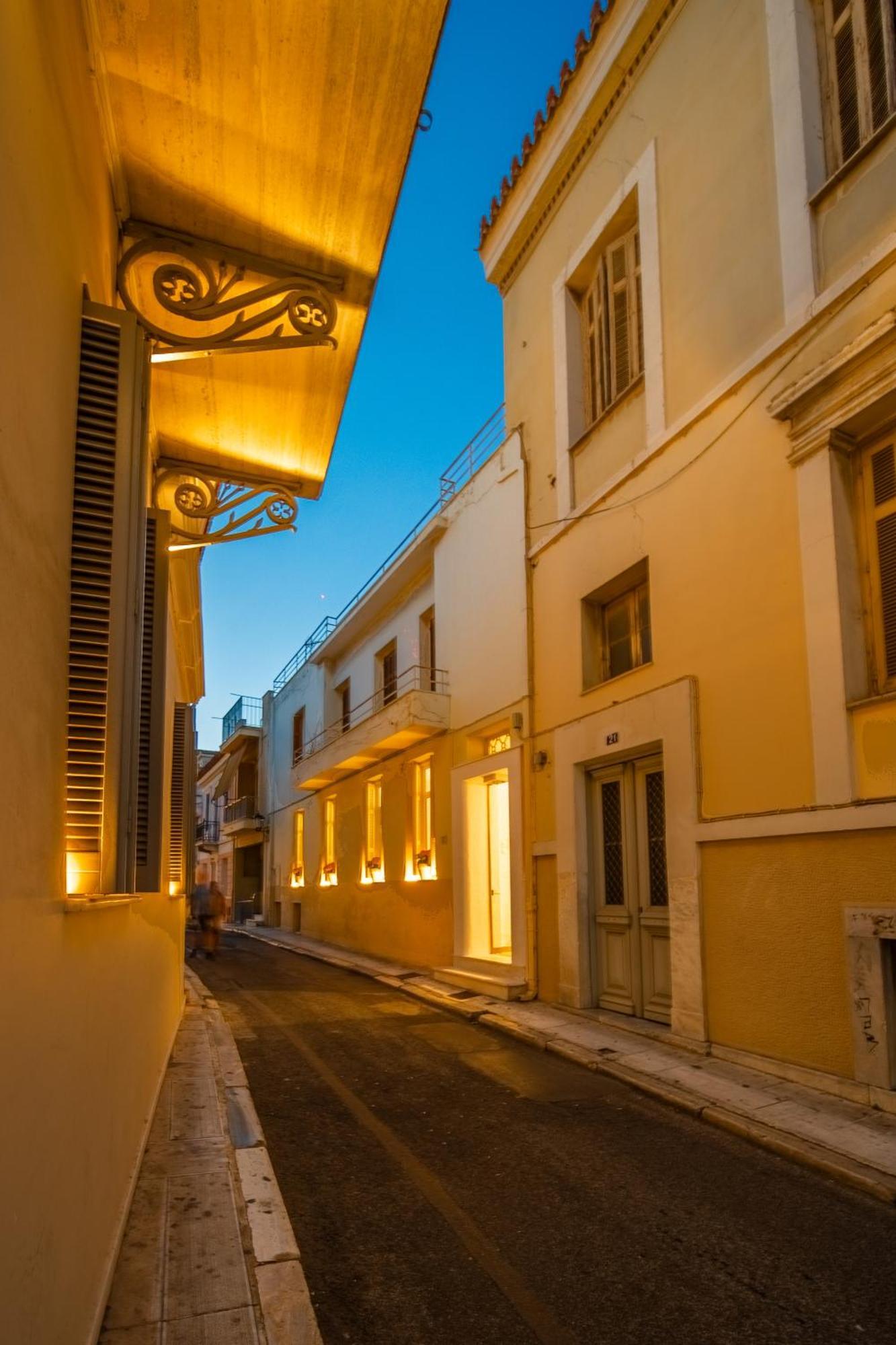 Oikia Tripodon Apartamento Atenas Exterior foto